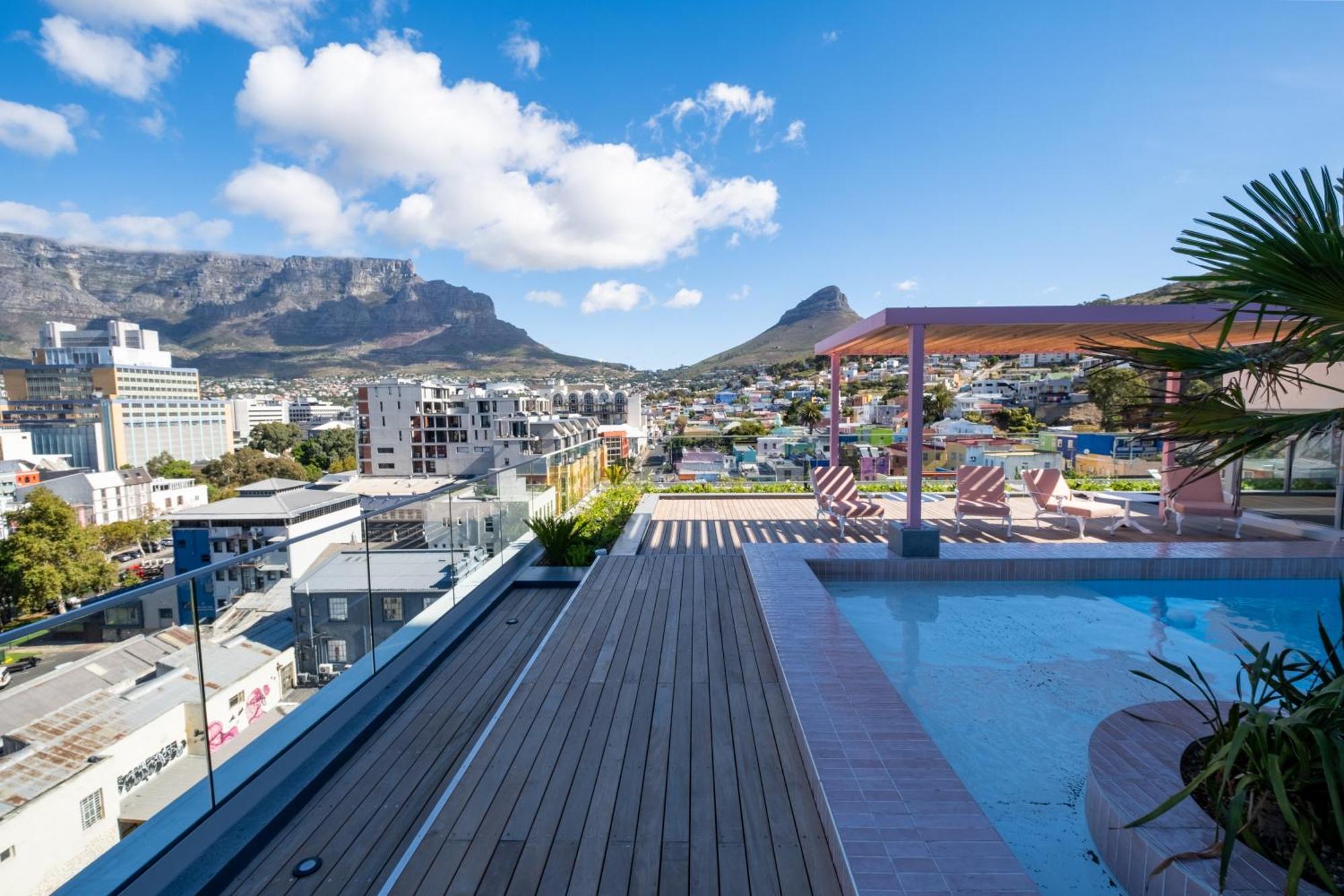 The Rose 405: Modern Studio Aprt With Rooftop Pool