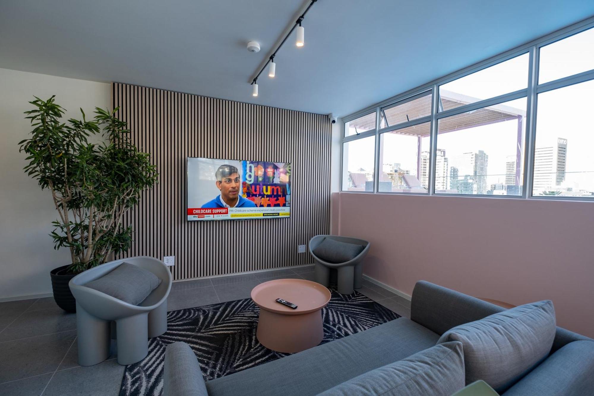 The Rose 405: Modern Studio Aprt With Rooftop Pool Apartment Cape Town