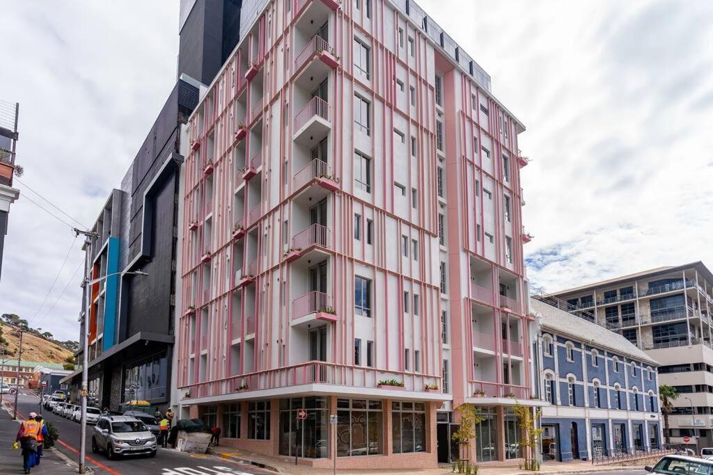 The Rose 405: Modern Studio Aprt With Rooftop Pool * Cape Town
